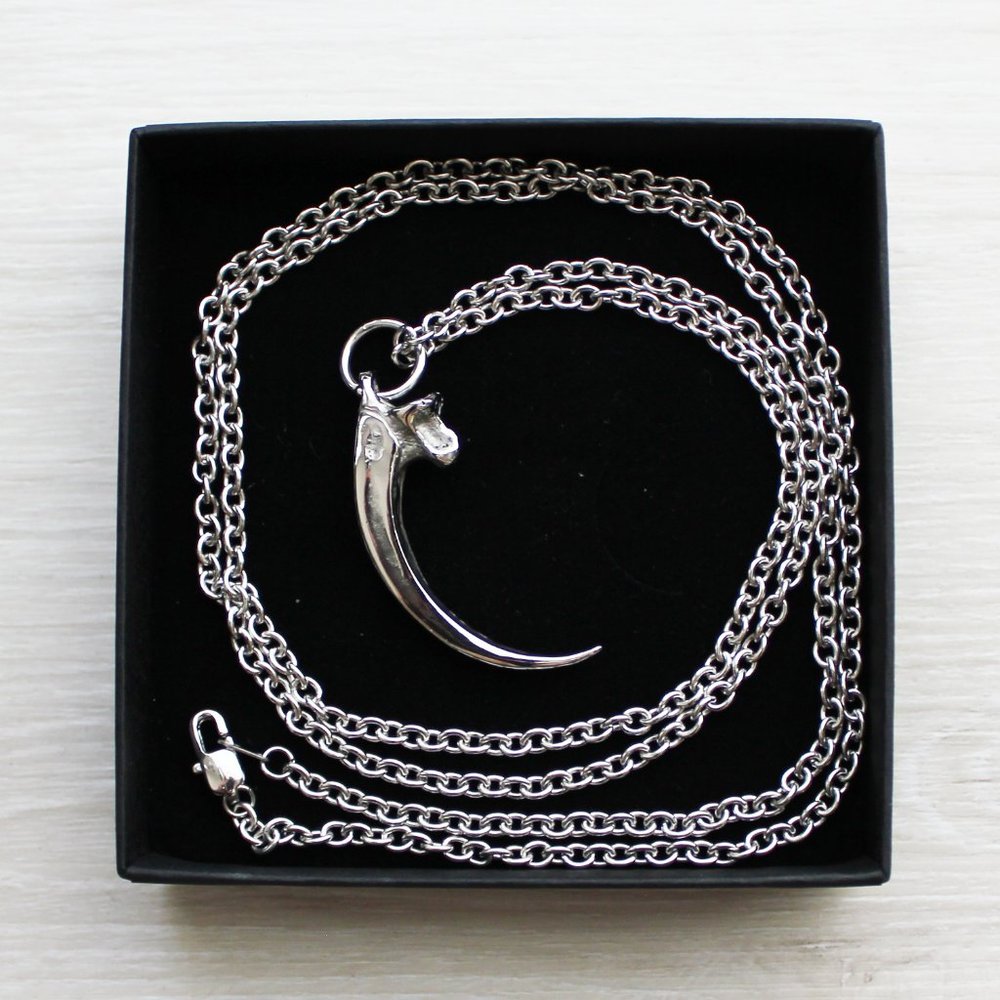 NEW Moon Raven Eagle Talon Claw Solid Stainless Steel Pendant Necklace 32" - Picture 4 of 11